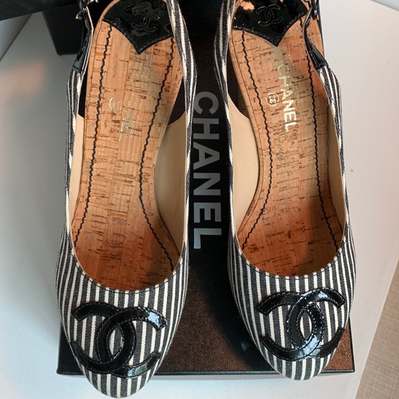CHANEL Shoes Black White Striped Platform Cork Canvas Patent Slingback CC Heels - Picture 12 of 16